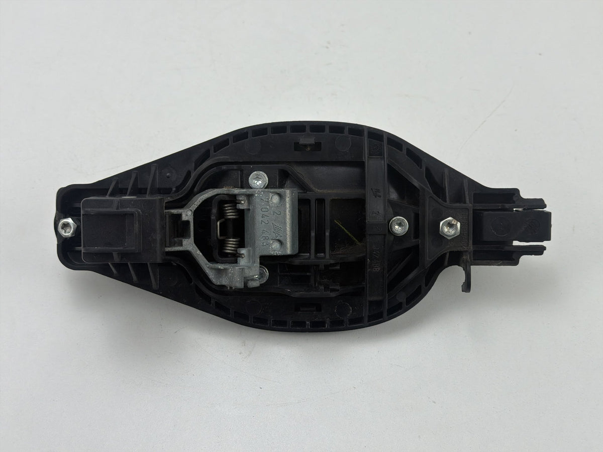 2010-2012 Land Rover Range Rover Rear Right Side Exterior Door Handle OEM