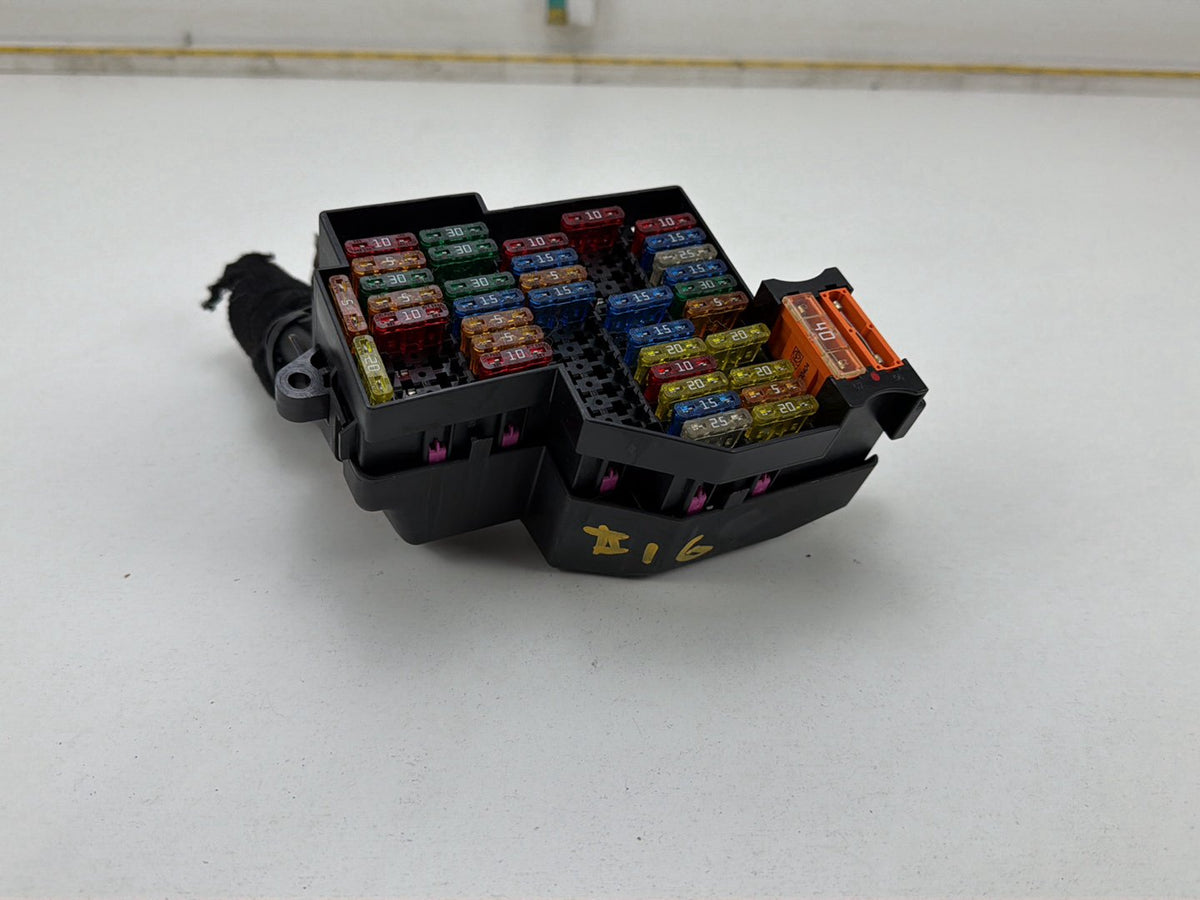2003-2006 Porsche Cayenne Fuse Box Relay Control Module 7L0941828 7L0941824 OEM