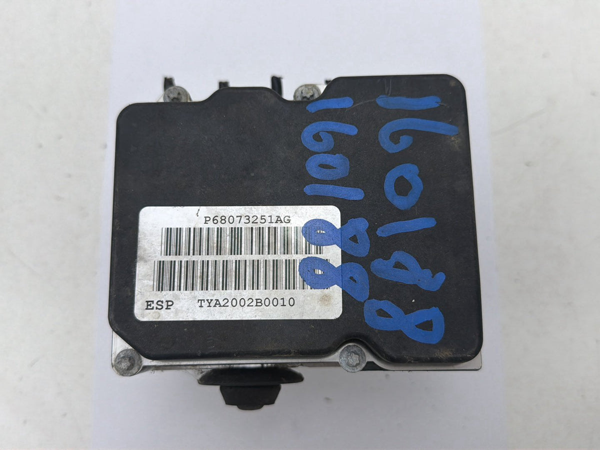 2013-2015 Fiat 500 ABS Anti Lock Brake Pump Control Unit P68073251AG OEM