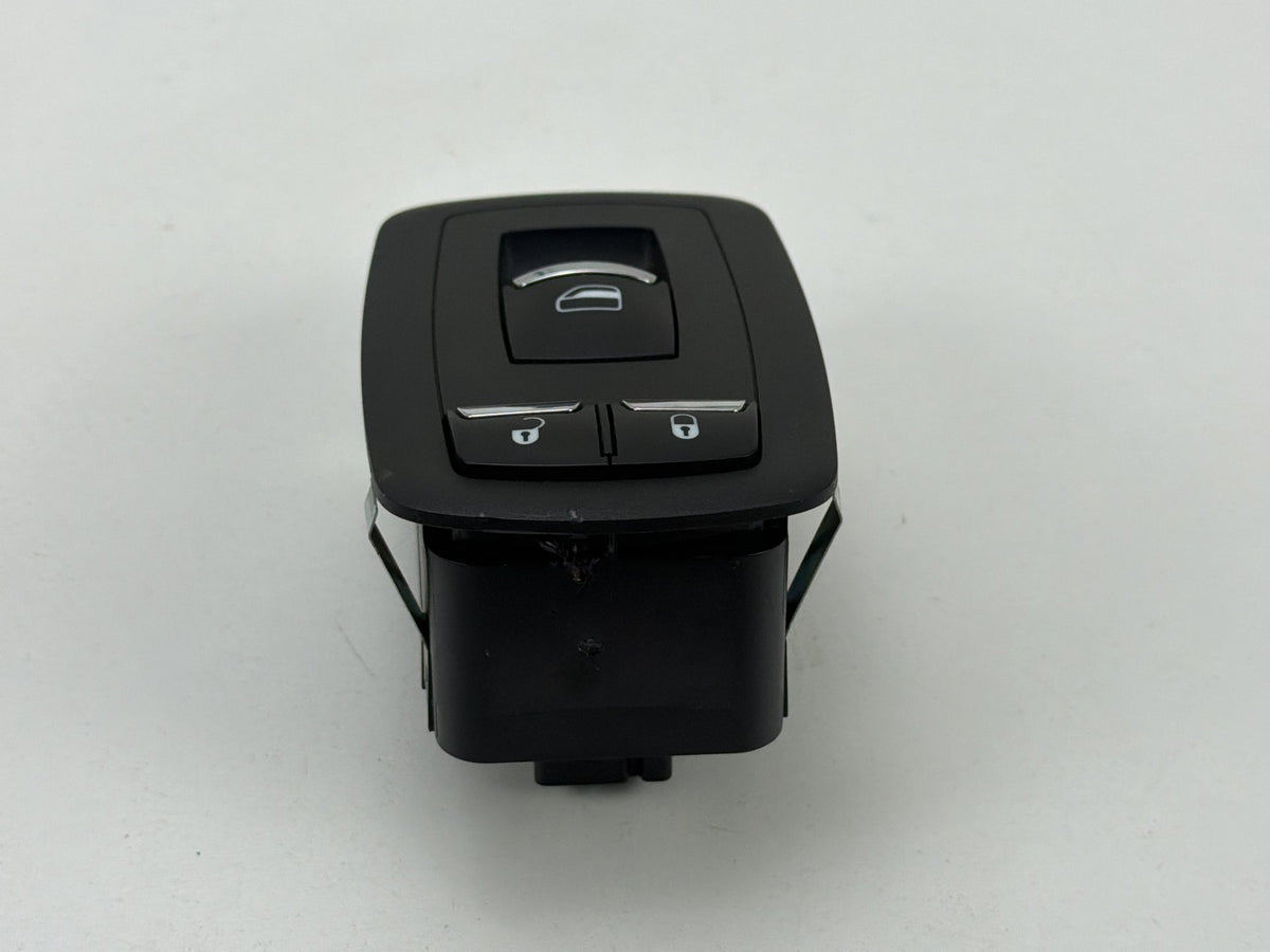 2014-2021 Maserati Quattroporte Rear Right Side Door Window Switch 670025405 OEM