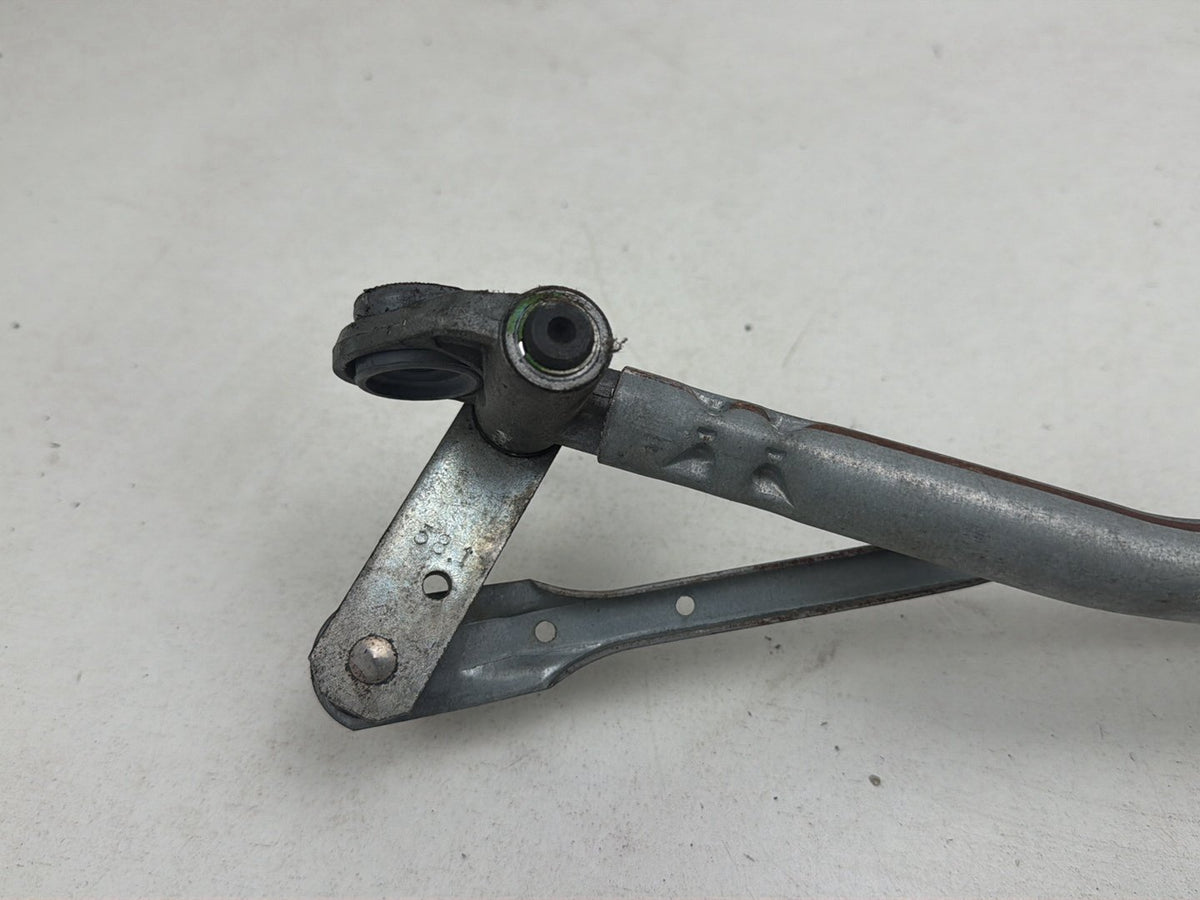 2007-2011 Mini Cooper S R56 Wiper Transmission Linkage with Motor 535 55 304 OEM