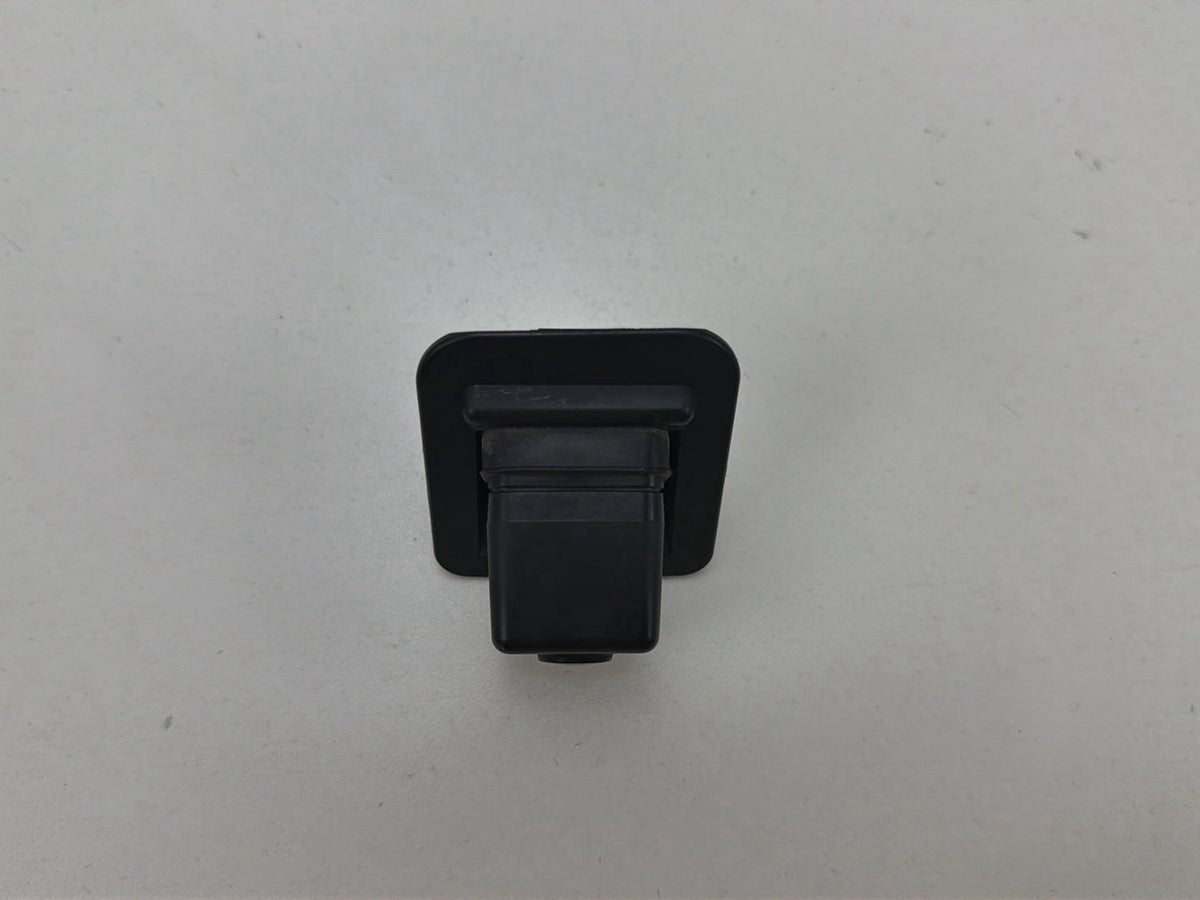 2007-2013 Mercedes-Benz S-Class 550 W221 Rear Camera OEM