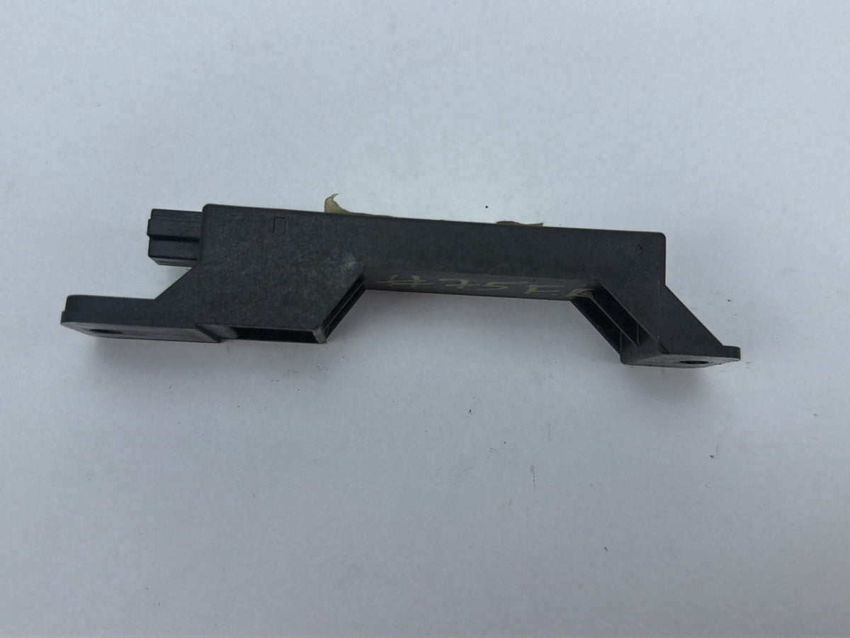 2011-2013 Dodge Durango Front Right Keyless Entry Antenna Module 04725857AA OEM