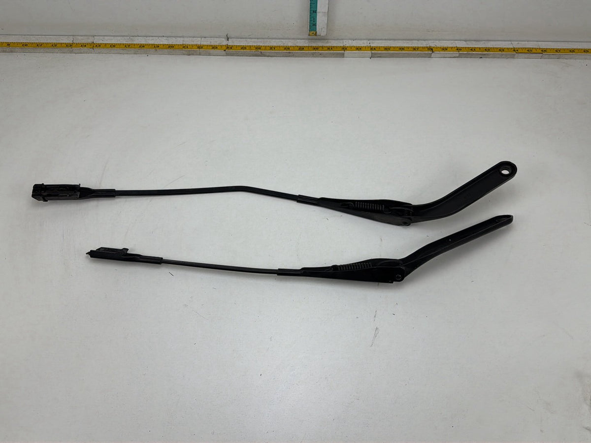 2014-2018 BMW X1 E84- Front Windshield Left & Right Wiper Arm 1785403813 OEM