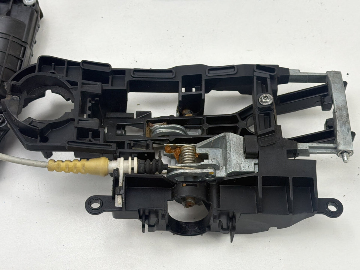 2011-2016 BMW 550i xDrive Front Right Door Lock Actuator Soft Close Assembly OEM