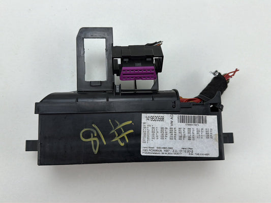 2013-2017 Volkswagen Tiguan Fuse Box TAB016482N OEM