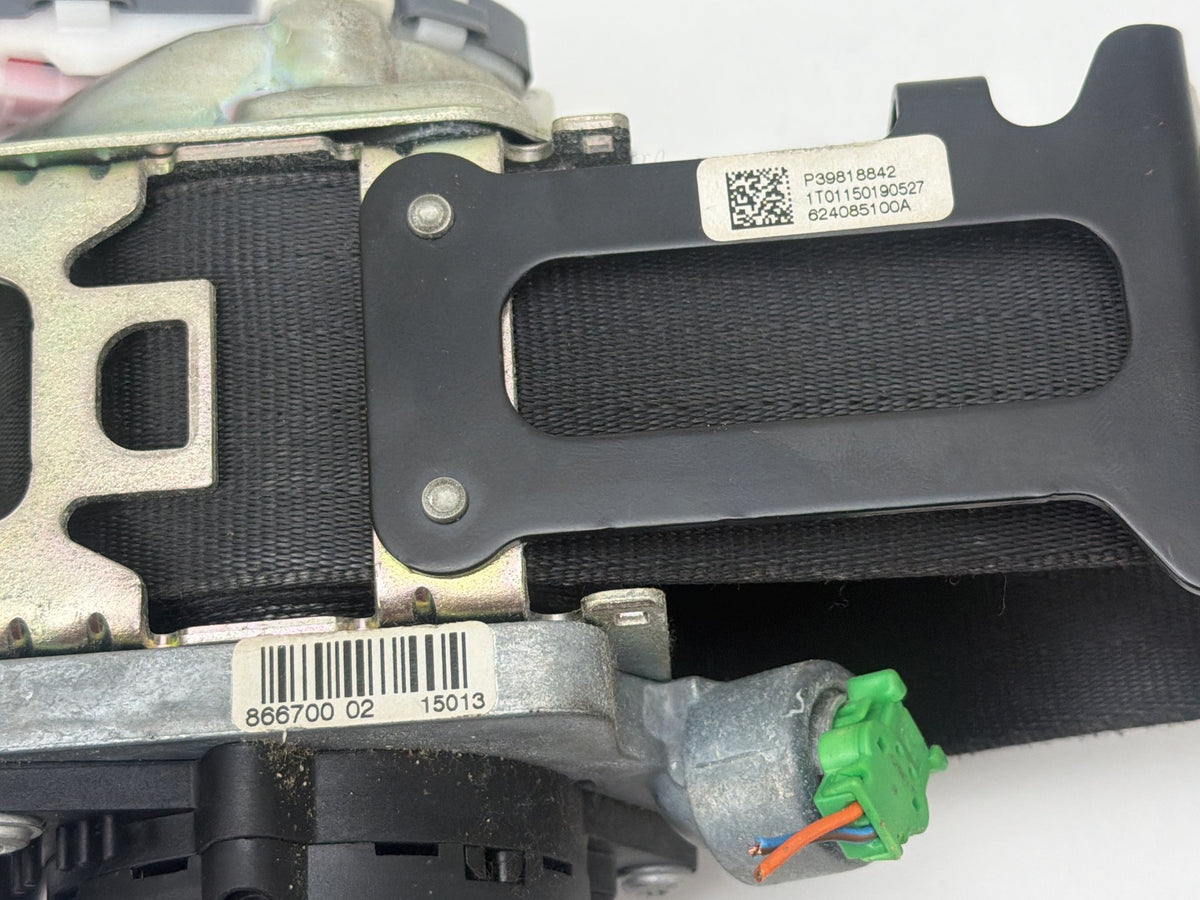 2011-2018 Volvo S60 Front Left Driver Side Seat Belt Retractor Pretensioner OEM