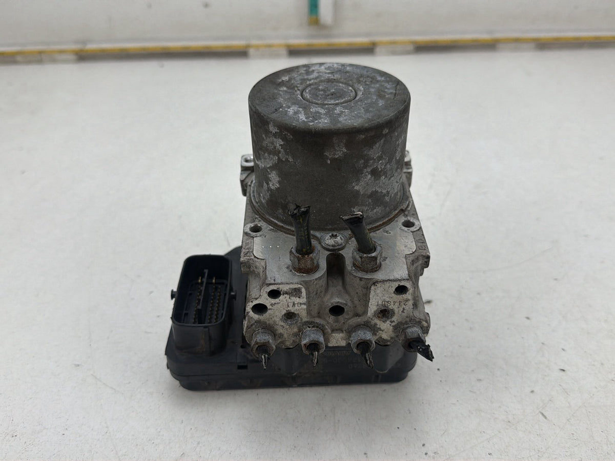 2017-2018 Toyota Sienna L30-3.5L ABS Anti-Lock Brake Pump Control 44540-08260 OEM