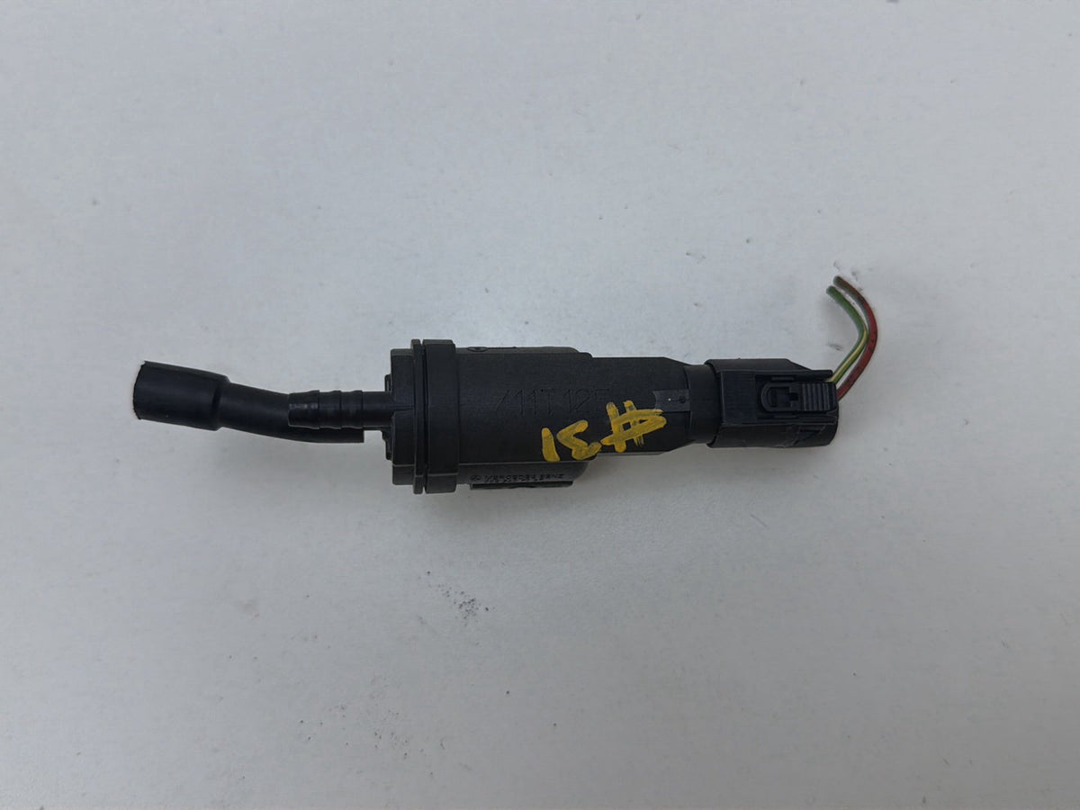 2007-2013 Mercedes-Benz S-Class W221 EGR Change Over Vacuum Solenoid Valve OEM