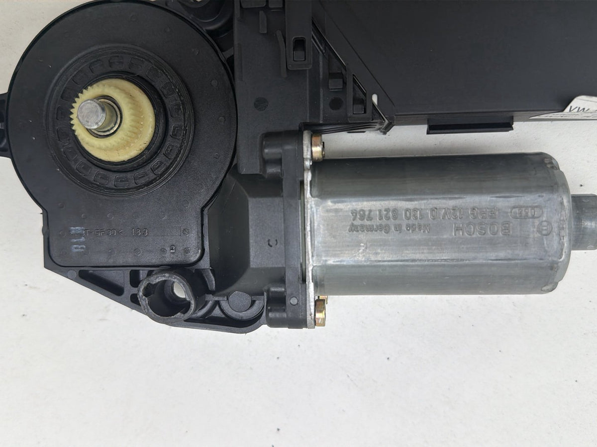 2003-2006 Porsche Cayenne Front Left Door Window Regulator Motor 7L0959701A OEM
