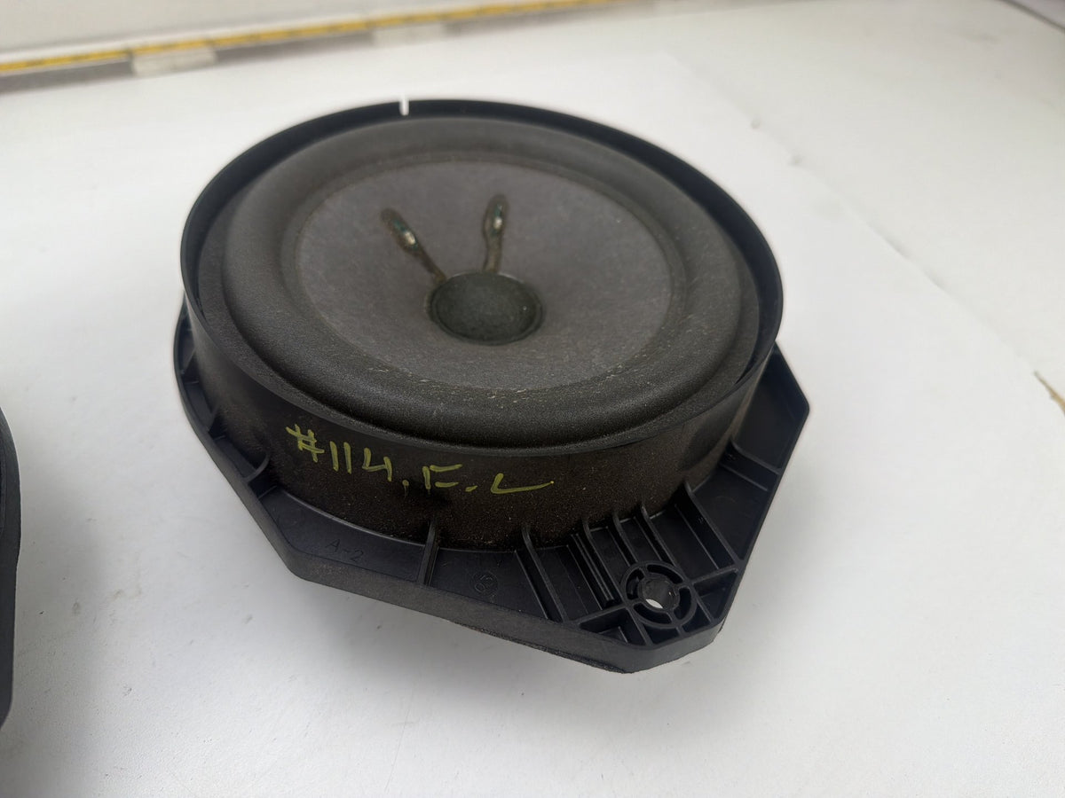 2007-2014 GMC DENALI GMT900 Front Left Right Door Audio Radio Speaker Bose OEM