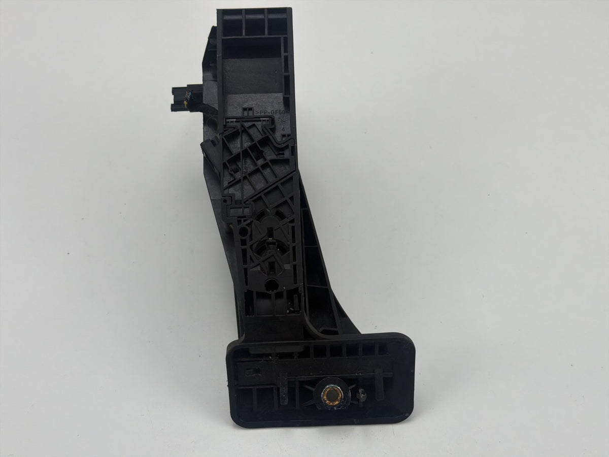2009-2011 BMW 335i xDrive Floor Mounted Accelerator Gas Pedal Assembly OEM