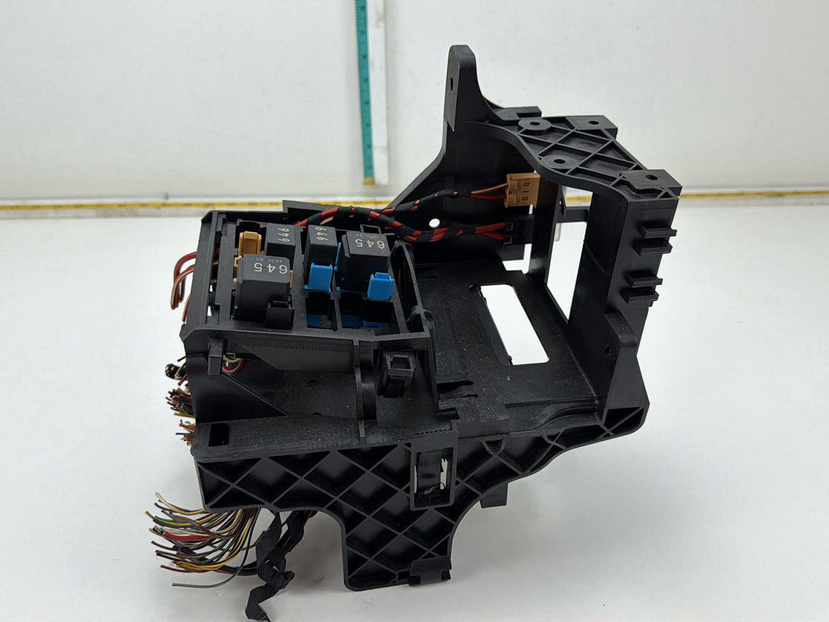 2013-2017 Volkswagen Tiguan Body Control Module 5K0 937 086R OEM