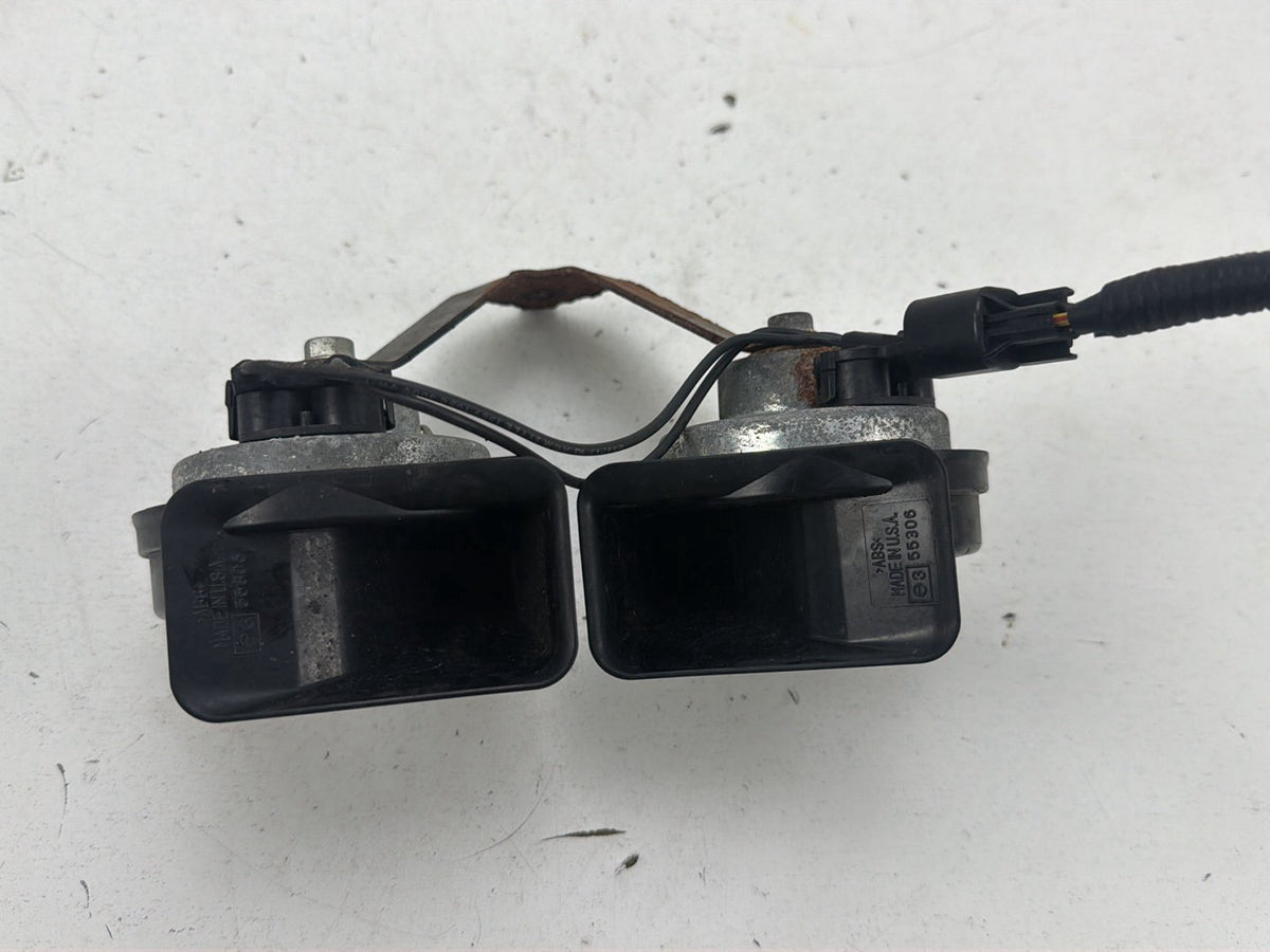 2011-2015 Ford Explorer High & Low Tone Dual Horn Signal Set A046495 OEM