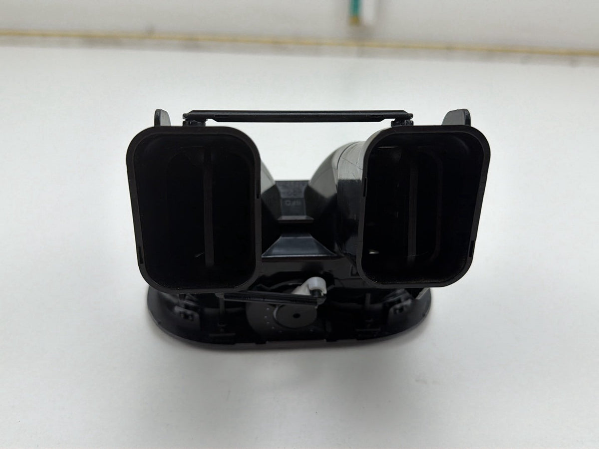 2013-2017 Volkswagen Tiguan Rear Air Vent Grill ZSB5M0819203 OEM