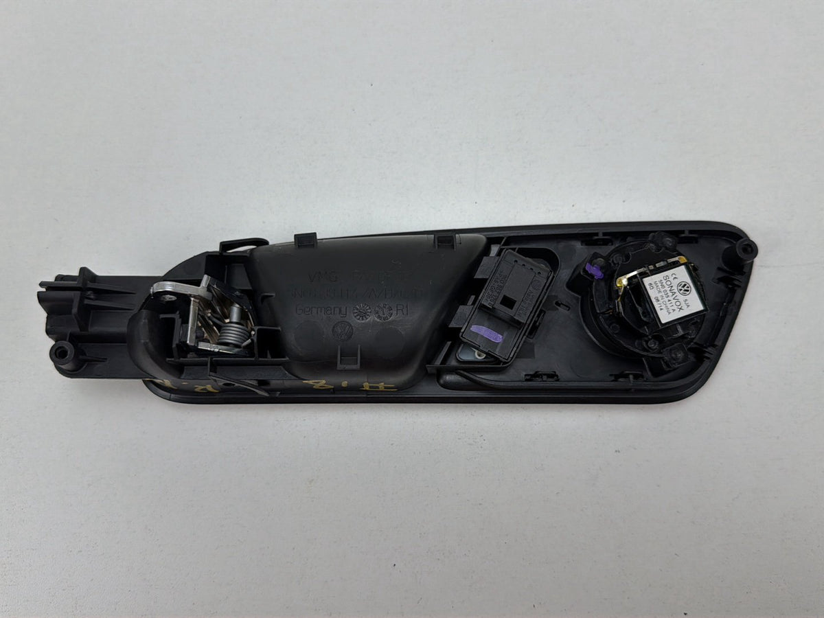 2013-2017 Volkswagen Tiguan Right Rear Door Interior Handle 5N0035411A OEM