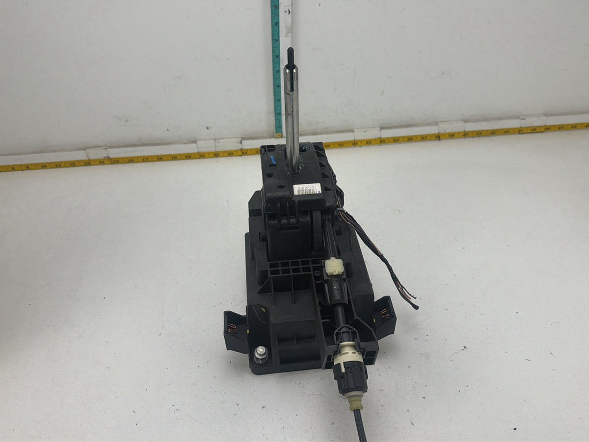 2010-2011 Buick LaCrosse Automatic Transmission Shifter Lever Selector OEM
