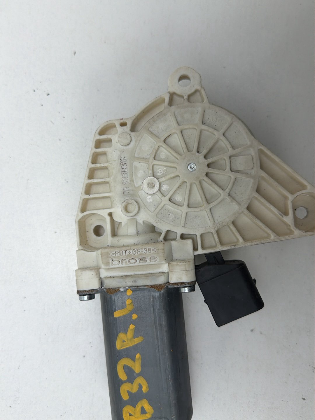 2010-2014 Mercedes-Benz E-Class-Left Rear Window Regulator Motor A2078200342 OEM