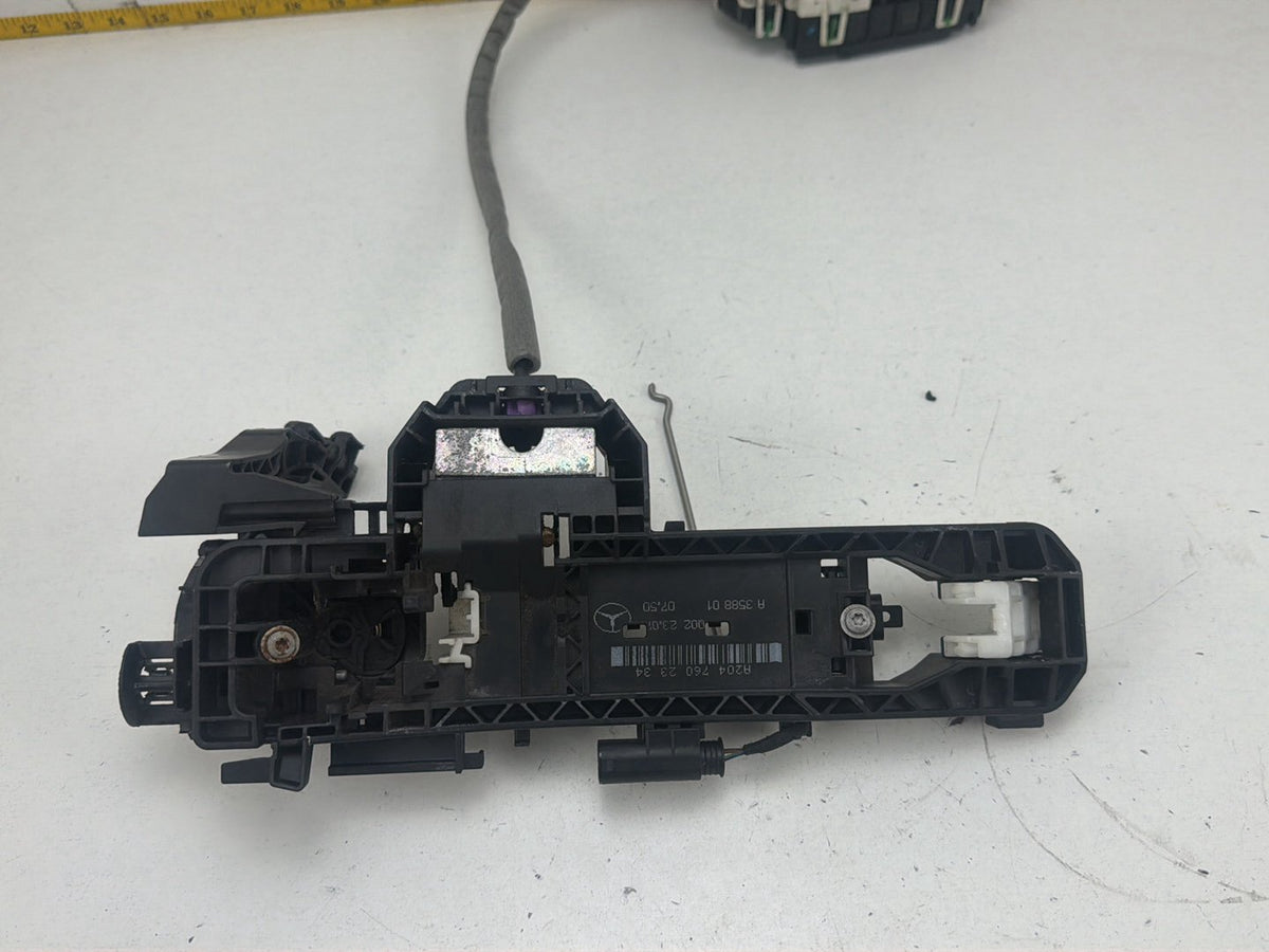 2012-2015 Mercedes-Benz ML550 Front Left Driver Door Lock Latch Actuator OEM