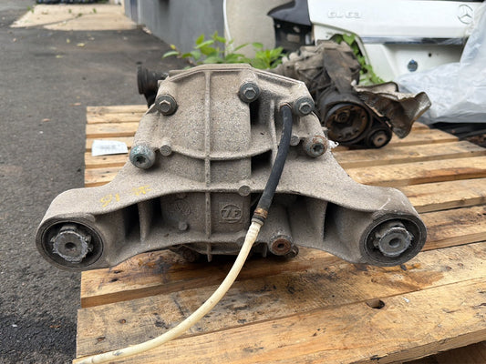 2003-2006 Porsche Cayenne Rear Differential Axle Assembly 3.2L 95533201001 OEM