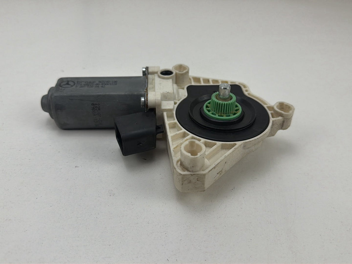 2010-2017 Mercedes-Benz E-Class Right Rear Door Window Regulator Motor OEM