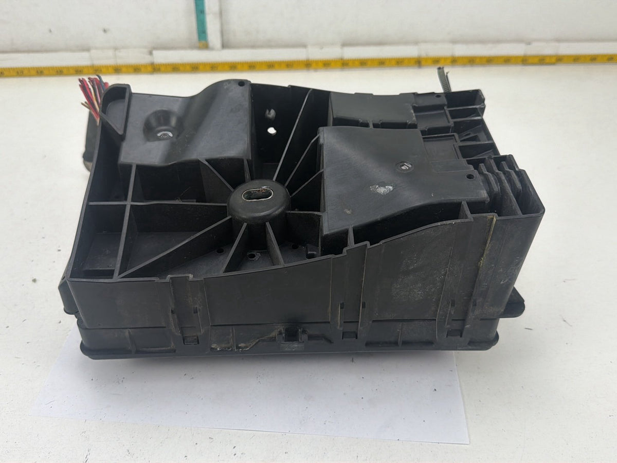 2010 Buick LaCrosse Fuse Box Relay Module 20831466 OEM
