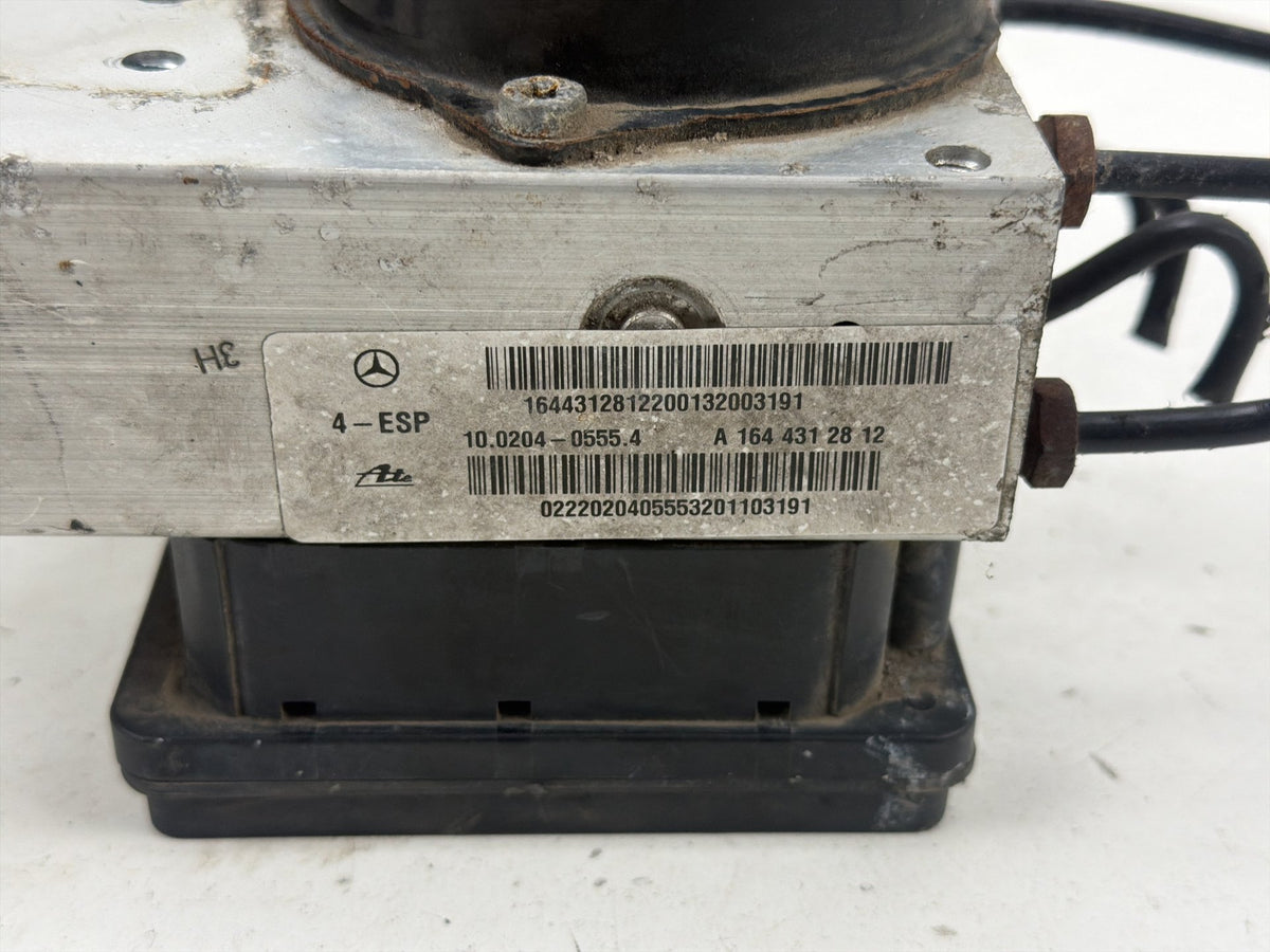 2006-2013 Mercedes-Benz R350 ABS Anti-Lock Brake Pump Module A1644312812 OEM