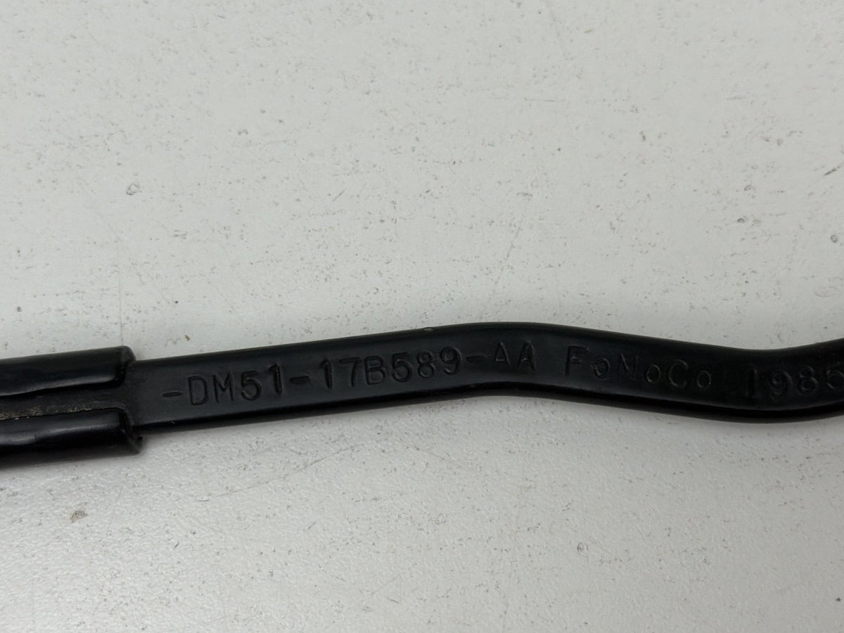 2013-2018 Ford C-Max-Front Left & Right Windshield Wiper Arms DM51-17B589-AA OEM