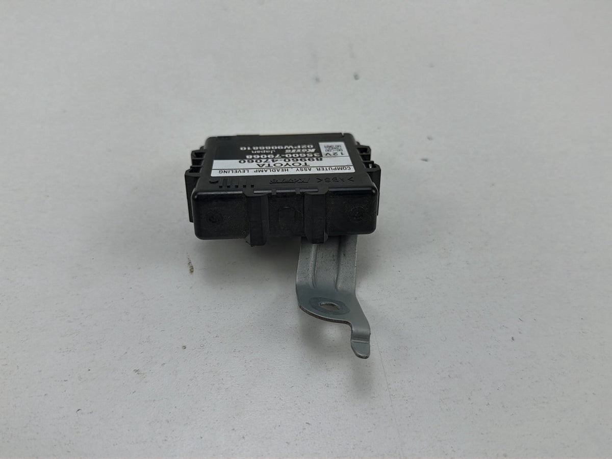 2010-2015 Toyota Prius W30- Headlamp Leveling Control Module 89960-47060 OEM