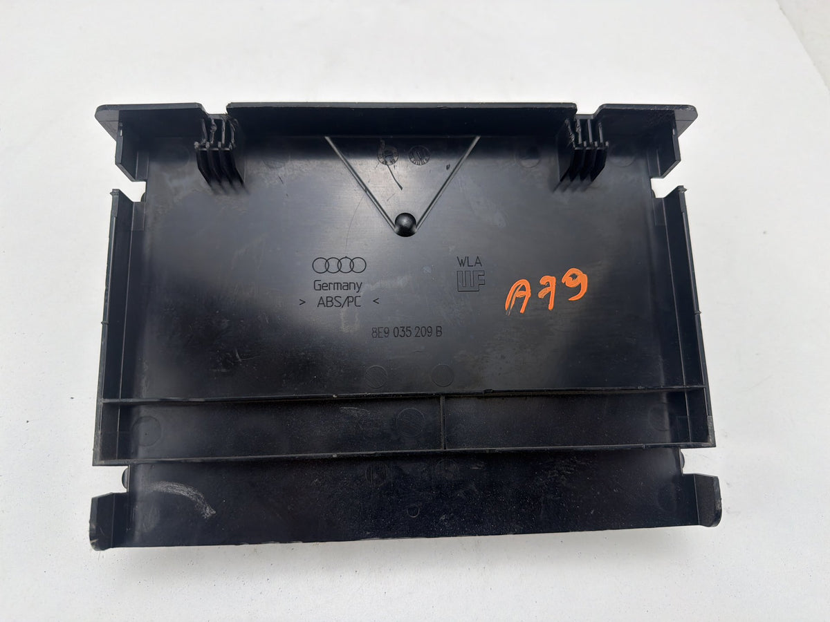 2006 Audi A6 GPS Navigation Control Module w/ Bracket 8E9035209B OEM