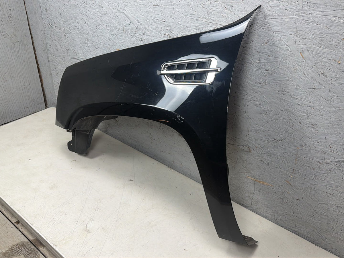 2007-2014 Cadillac Escalade Front Left Driver Side Fender Panel Cover OEM