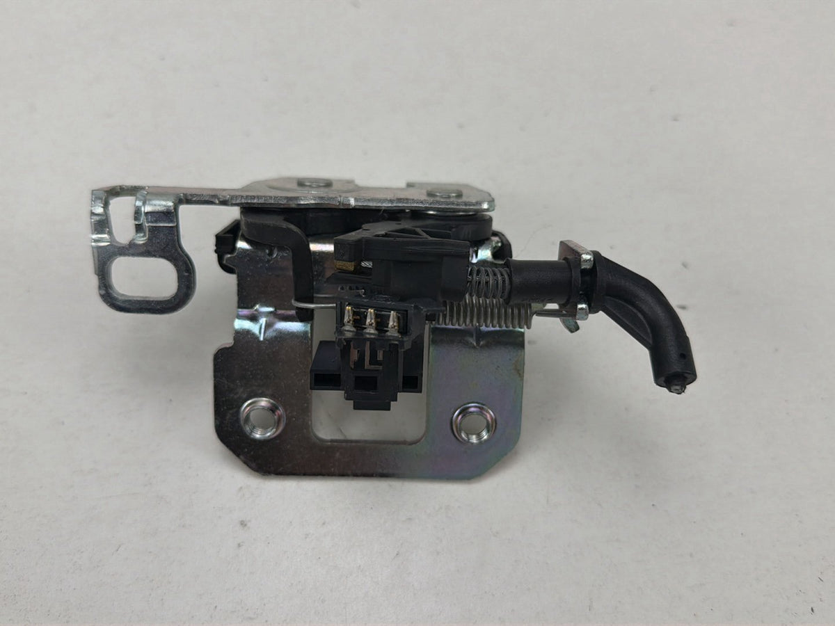 2010-2011 Mercedes-Benz E-Class-Rear Left Rear Release Lock Latch Handle OEM