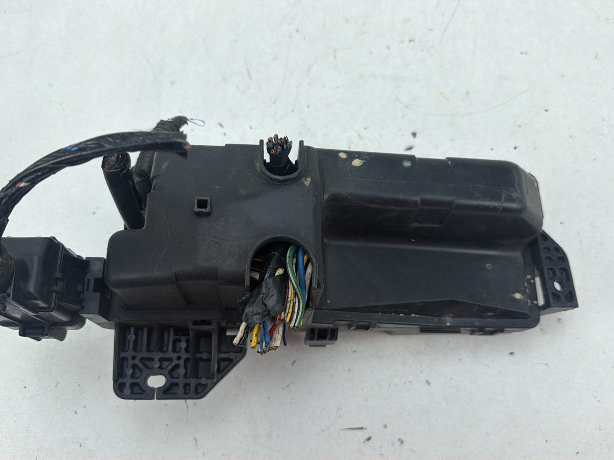 2004-2006 Acura TL Engine Compartment Fuse Box Relay Module Block OEM