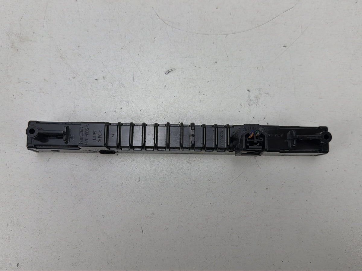 2017-2018 Nissan Sentra B17-3rd High Mount Brake Light L90007742 OEM