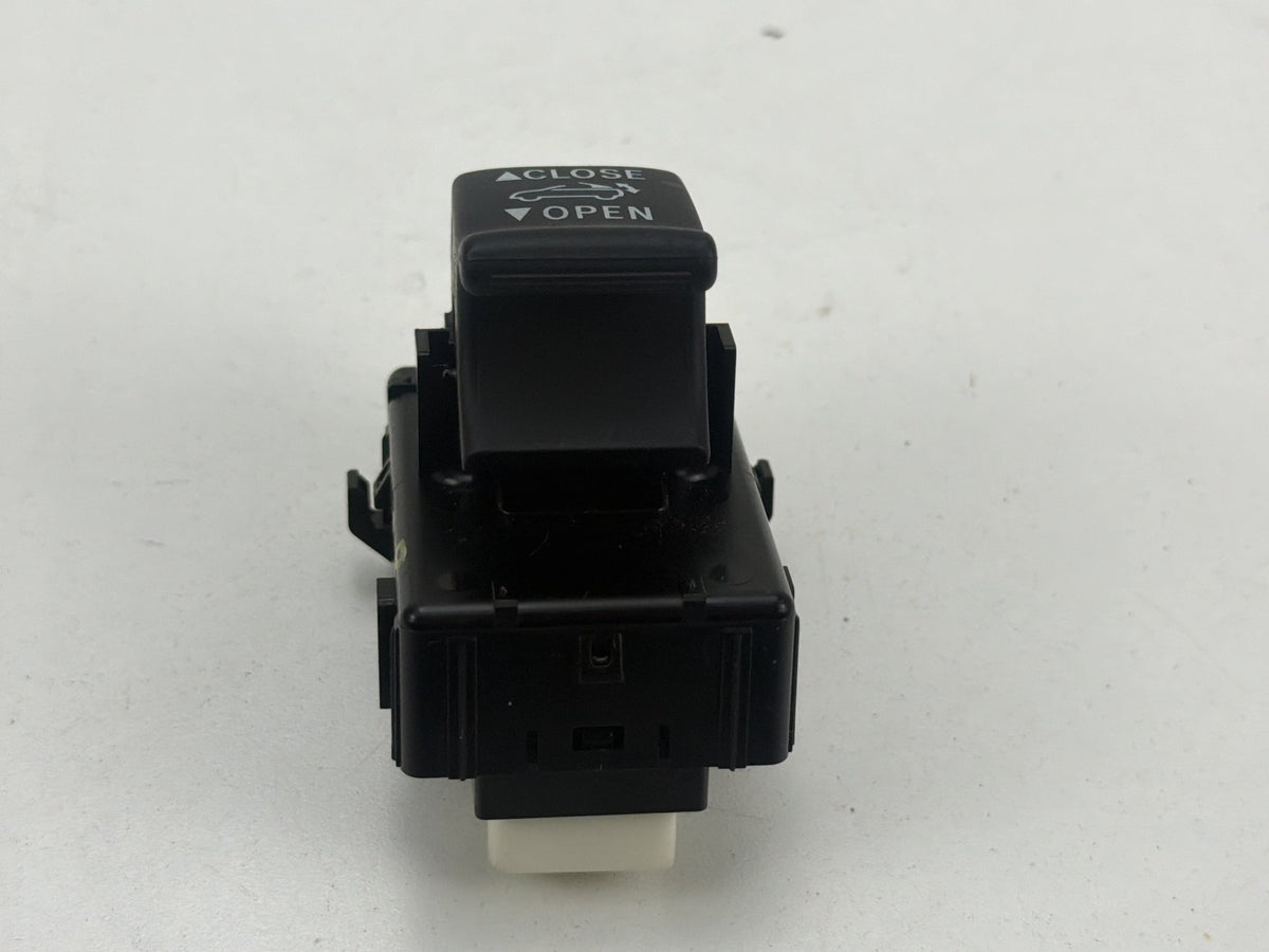 2010-2012 Lexus IS250 E20 - Liftgate Release Switch 8B100 OEM