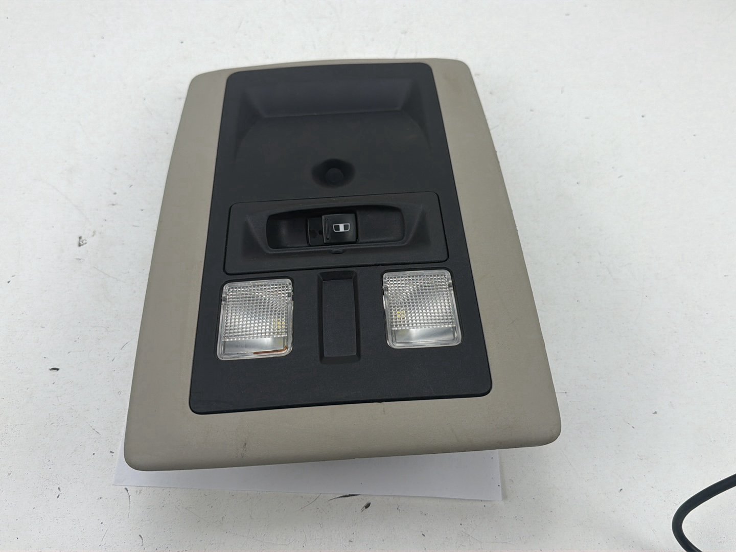 2013-2018 Ram 1500 Front Roof Overhead Console Dome Map Light 68105821AB OEM