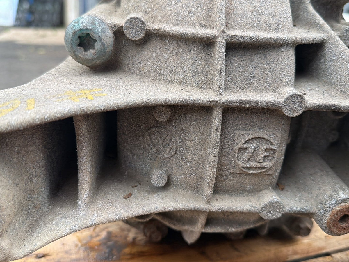 2003-2006 Porsche Cayenne Rear Differential Axle Assembly 3.2LT OEM
