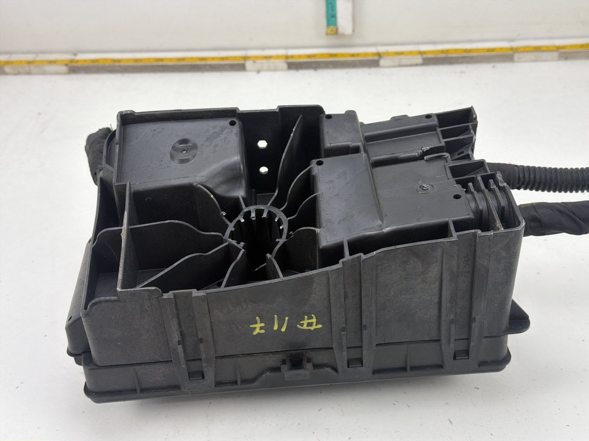 2011-2016 Chevrolet Cruze Engine Bay Power Fuse Box Relay Block 42353366 OEM