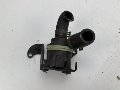 2009-2017 Audi Q5 Auxiliary Electric Coolant Water Pump 06H 121 079 R OEM