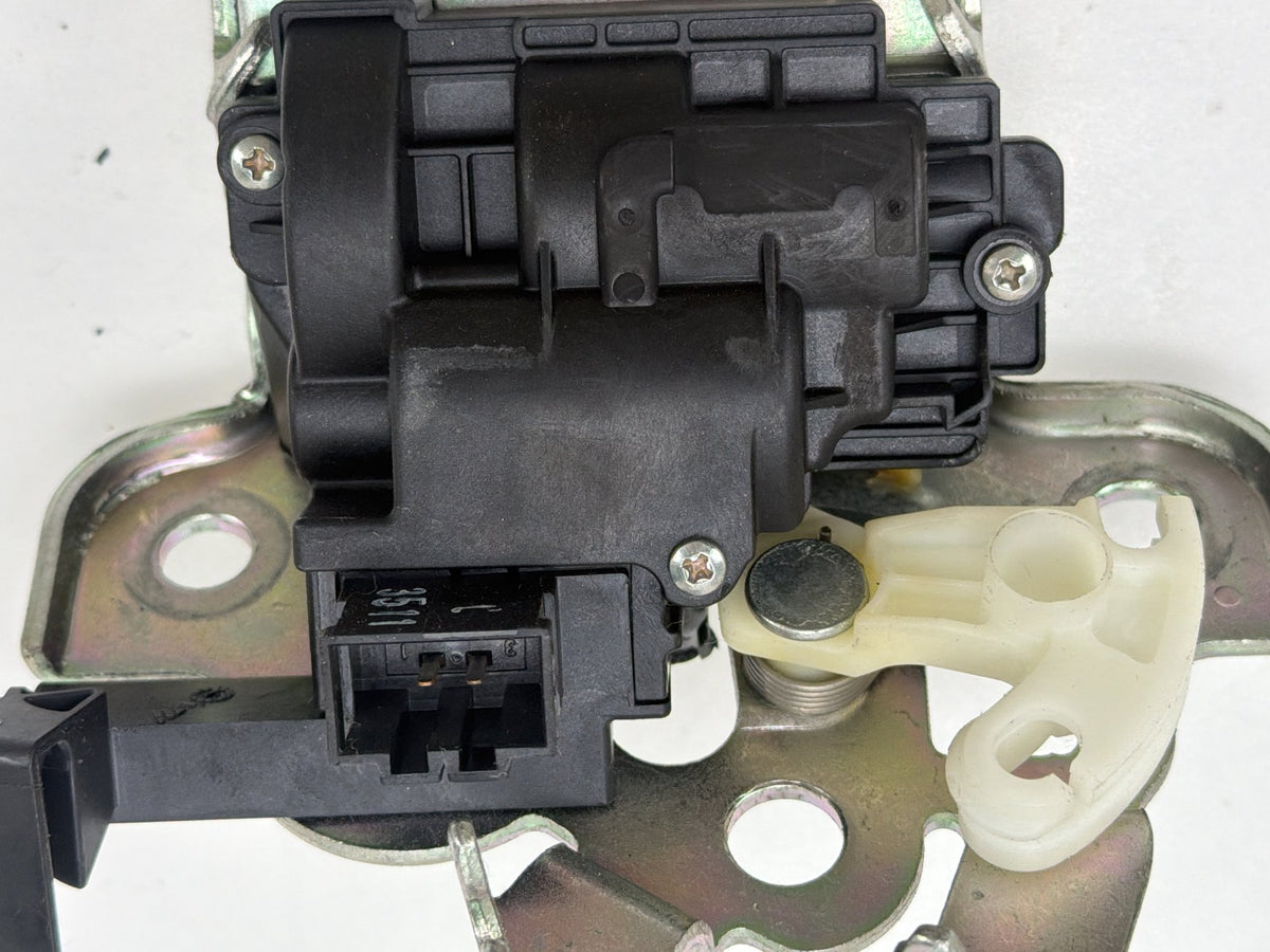 2012-2018 Audi A7 4G Rear Tailgate Trunk Lid Lock Actuator Latch 8K9827505A OEM