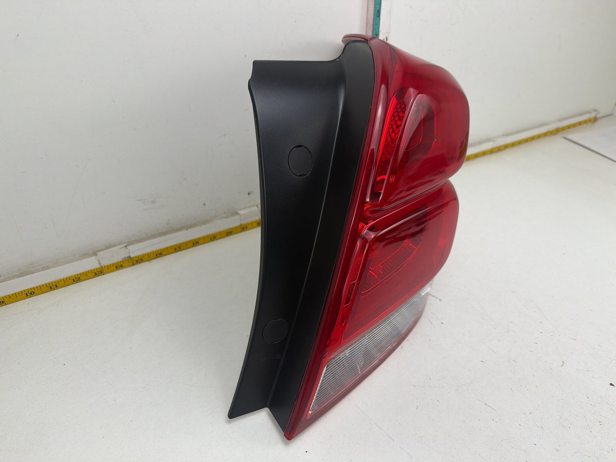 2017-2022 Chevrolet Trax Right Passenger Side Tail Light LED Opt Uge OEM
