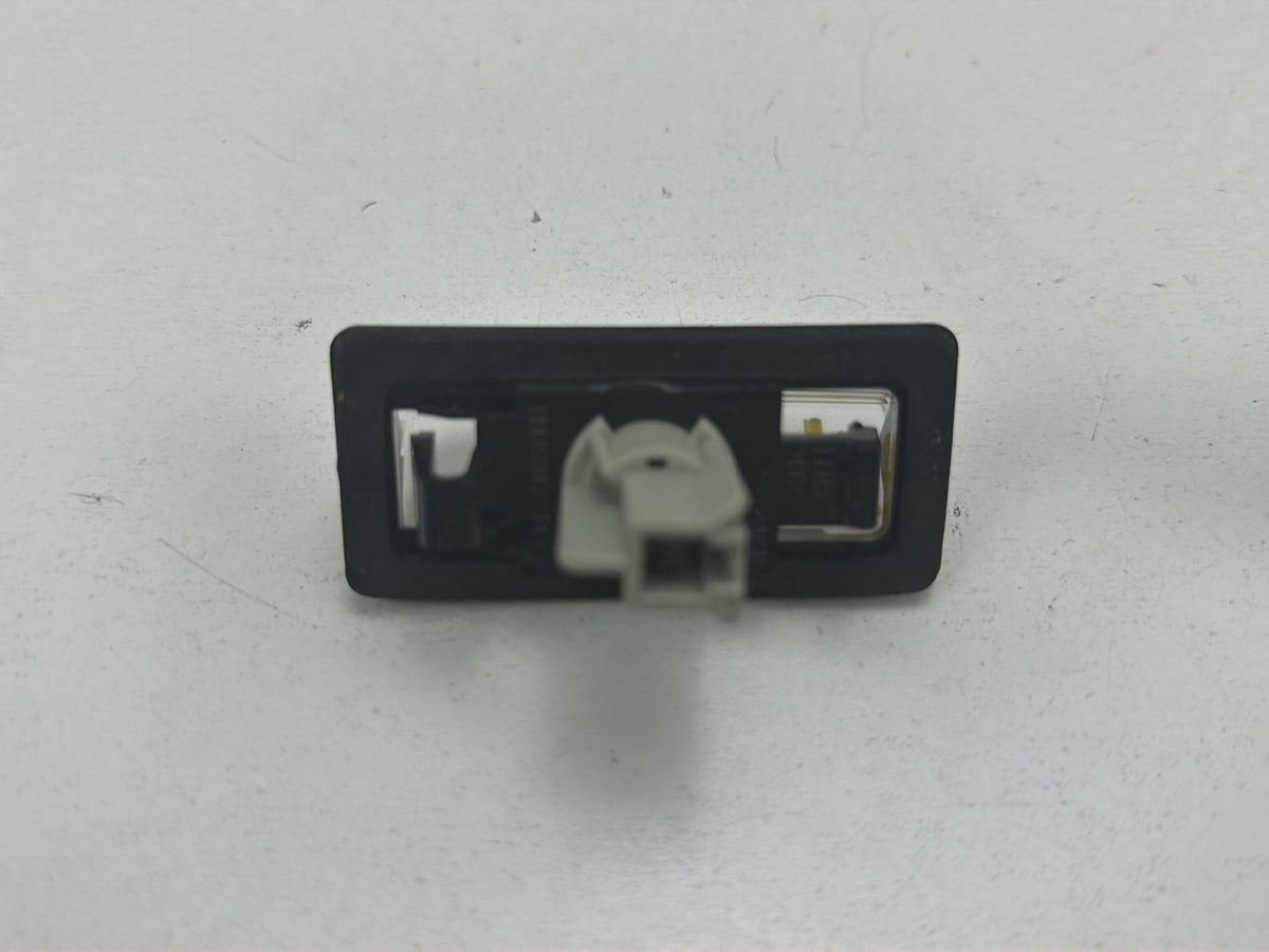2013-2018 Nissan Altima Rear License Light Lamp 1090037 OEM