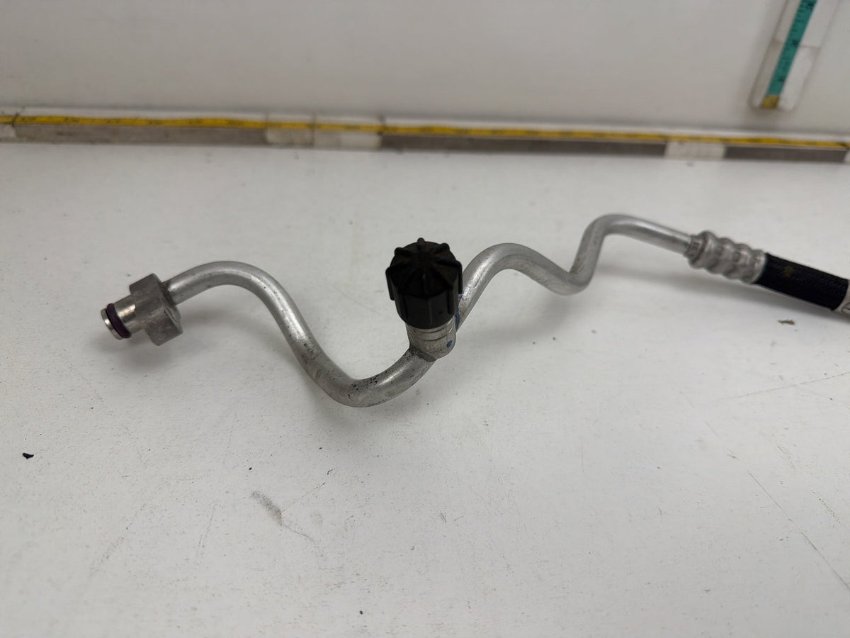 2010-2015 Mercedes-Benz C250 C350 E350 E550 A/C Liquid Line Hose A2048304816 OEM