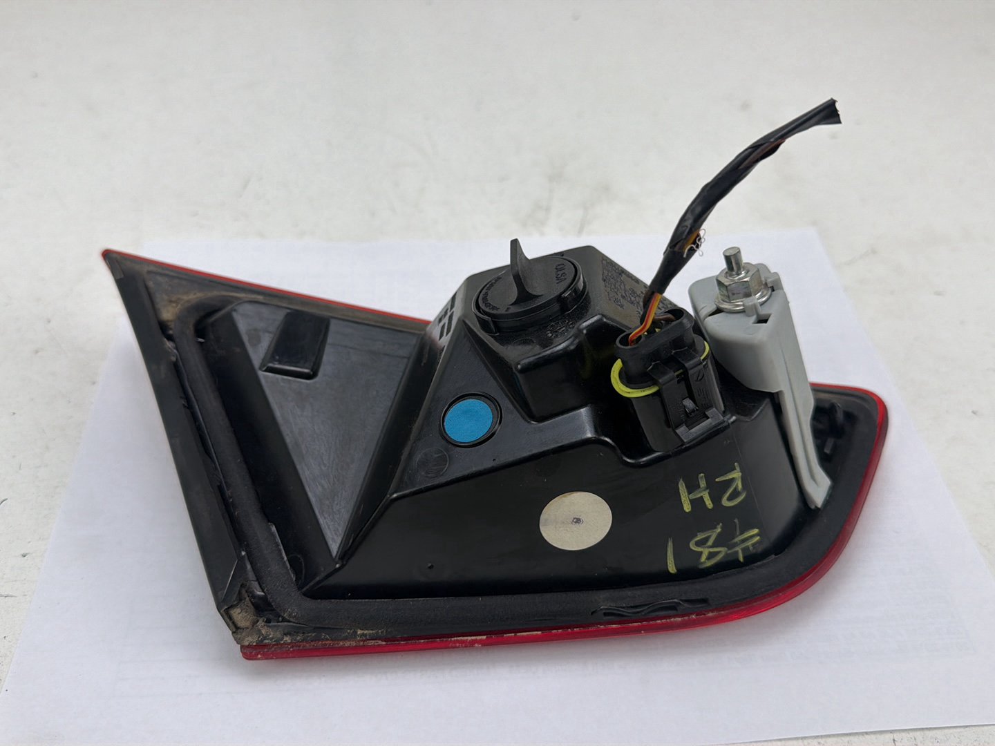 2014-2017 Maserati Ghibli Right Passenger Side Inner Tail Light 03552000 OEM