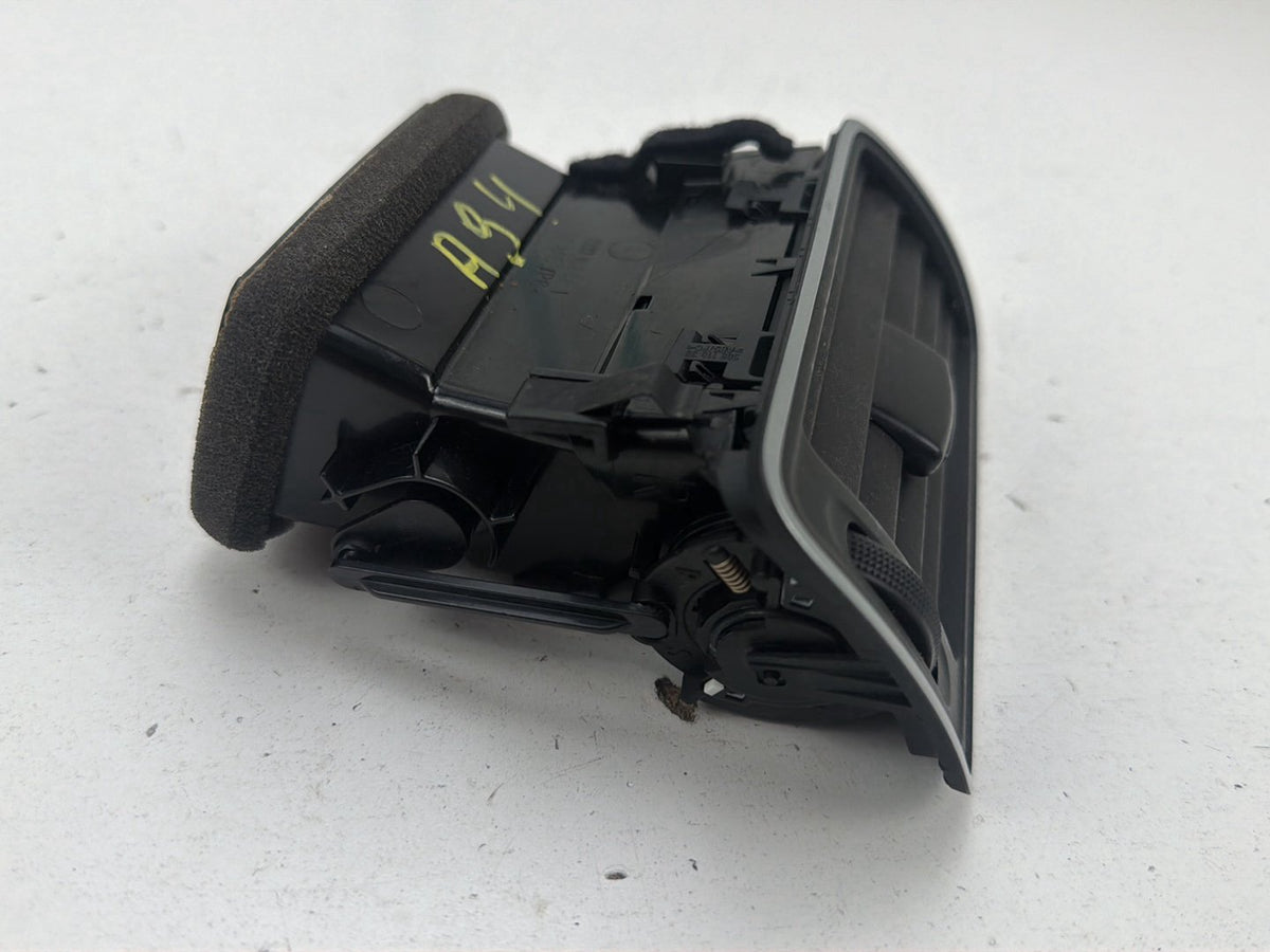 2007-2011 Volkswagen CC Right Passenger Side Dash Air Vent 3AB 819 702 A OEM