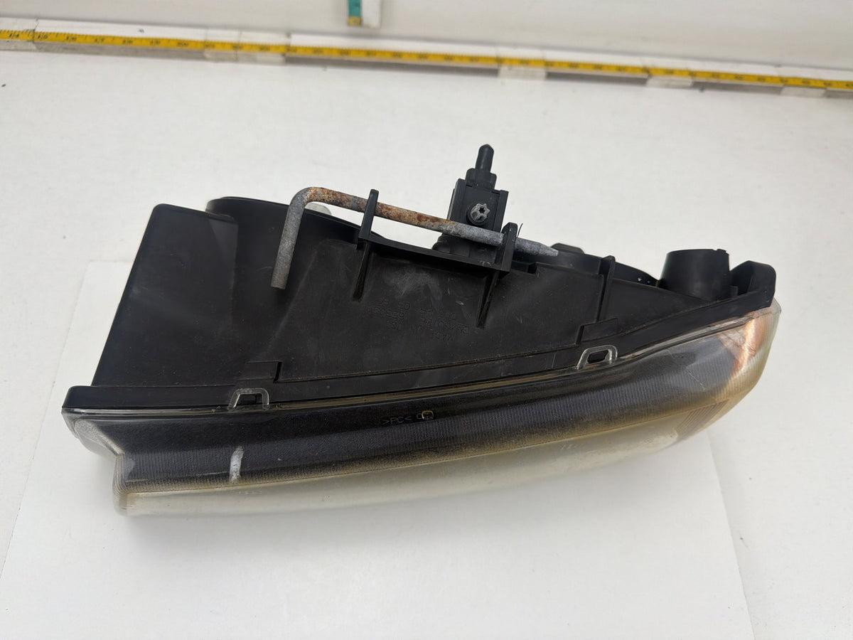 2003-2006 Chevrolet Silverado Front Left Driver Side Headlight Lamp Assembly OEM