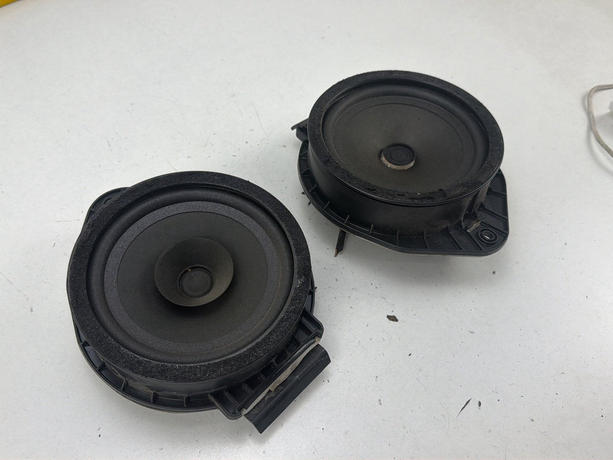 2010-2016 Buick LaCrosse Rear Front Left Side Audio Speakers Pair 15911768 OEM