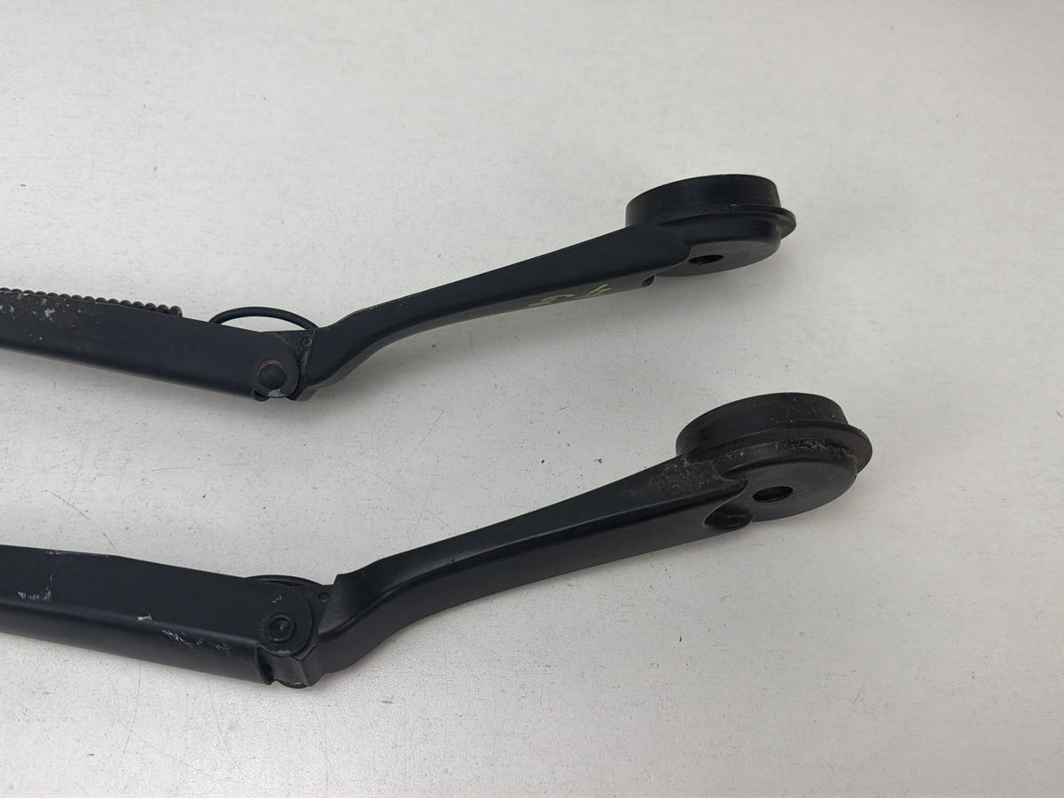 2012-2014 Ford Focus MK2 Windshield Wiper Arm Set CM5117527AD,CM5117526AD OEM