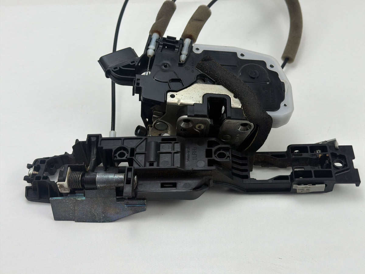 2011-2013 Infiniti QX56 Front Right Side Door Handle Bracket Lock Latch OEM