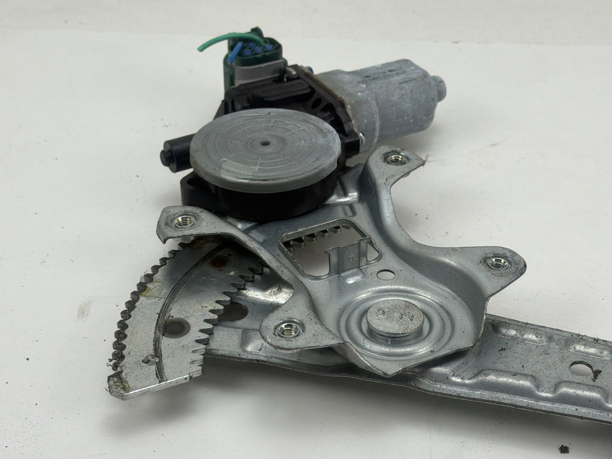 2013-2018 Nissan Altima Rear Right Side Window Regulator & Motor 82730 3TA2A OEM